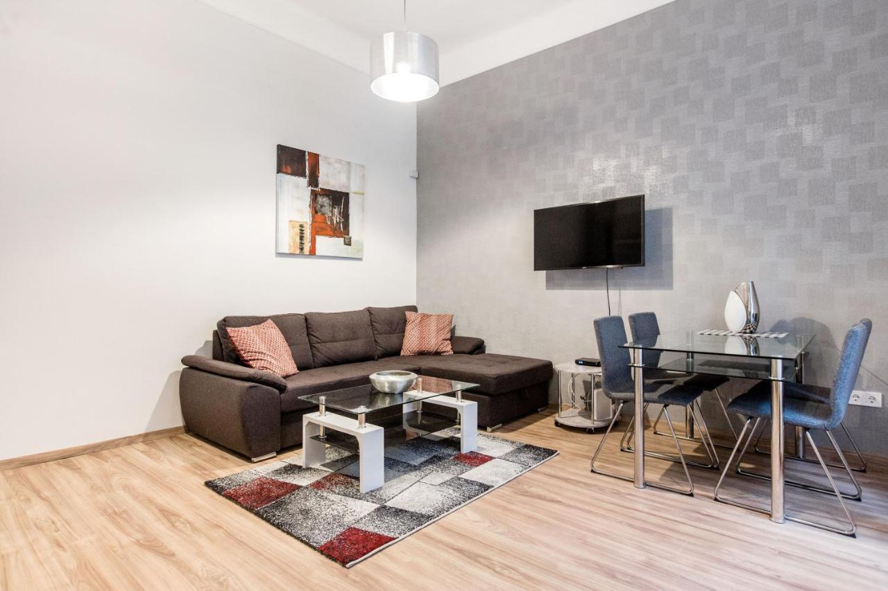 Quiet Nest In The Bustling Centre Of Budapest Extérieur photo